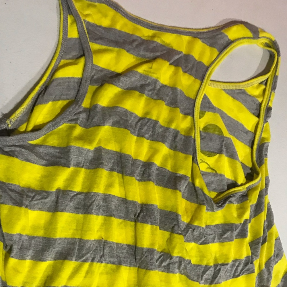 💗Mickey Mouse Tank Large💗 - Picture 2 of 2